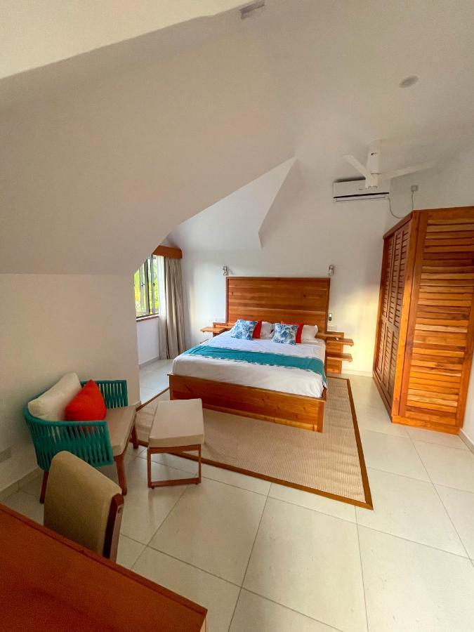 Nautilus Apartments Anse Royale Eksteriør bilde